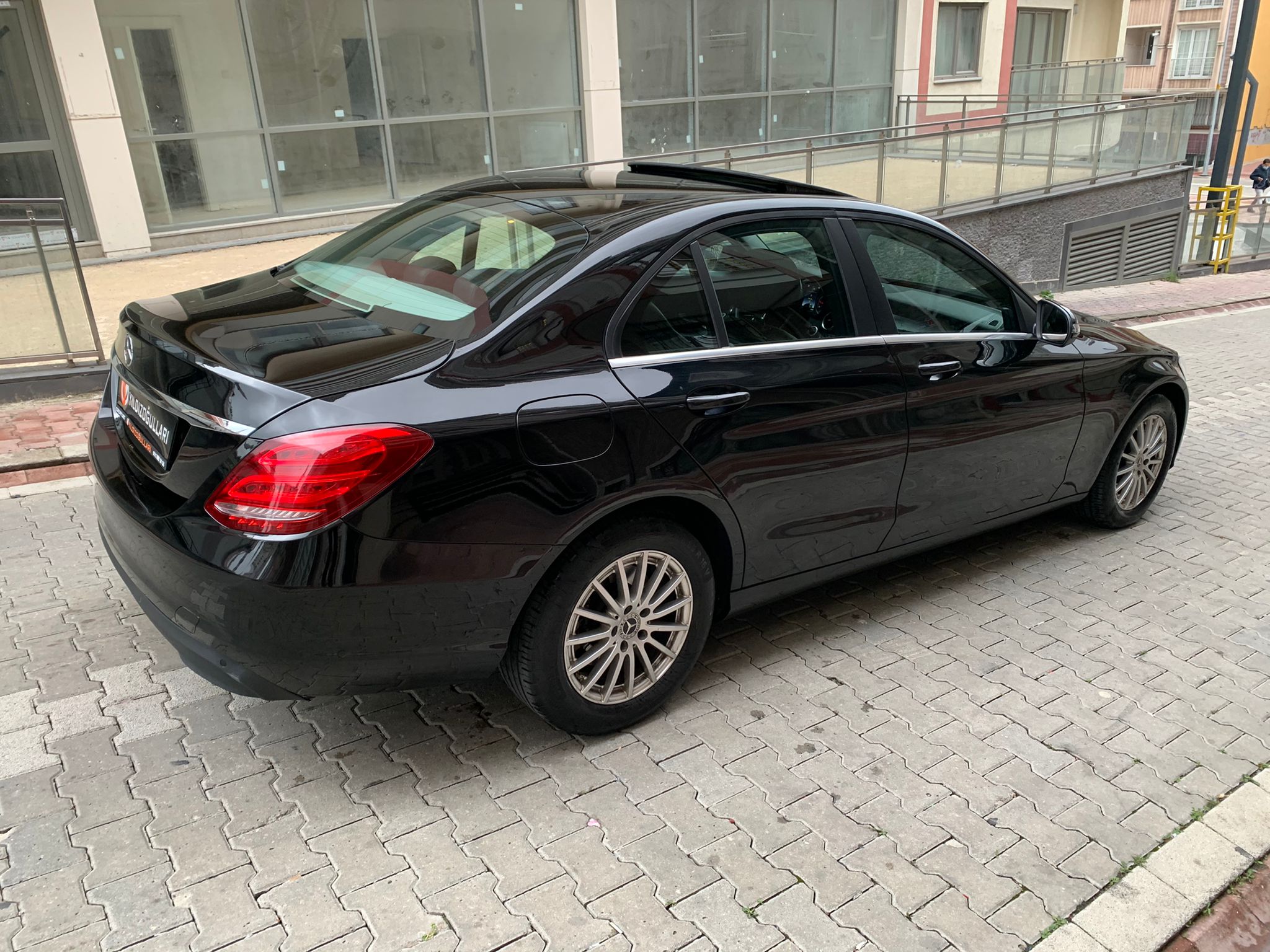 MERCEDES BENZ C200 D MODEL 2017