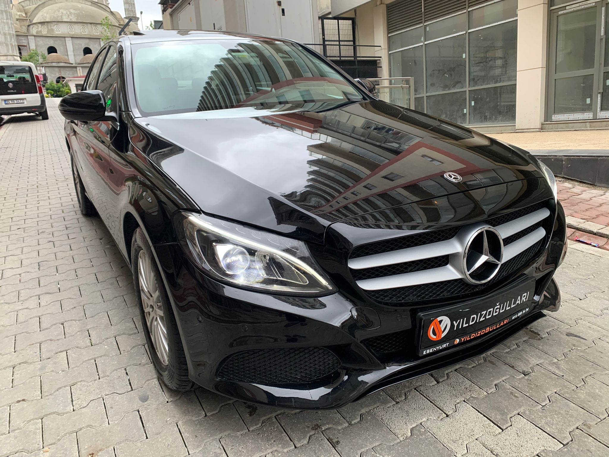 MERCEDES BENZ C200 D MODEL 2017