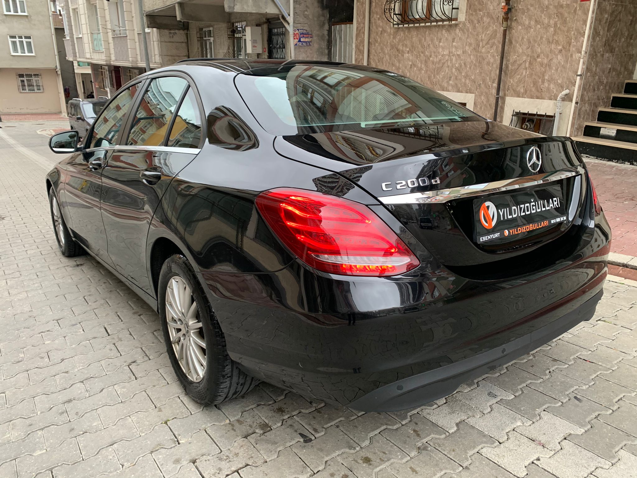 MERCEDES BENZ C200 D MODEL 2017