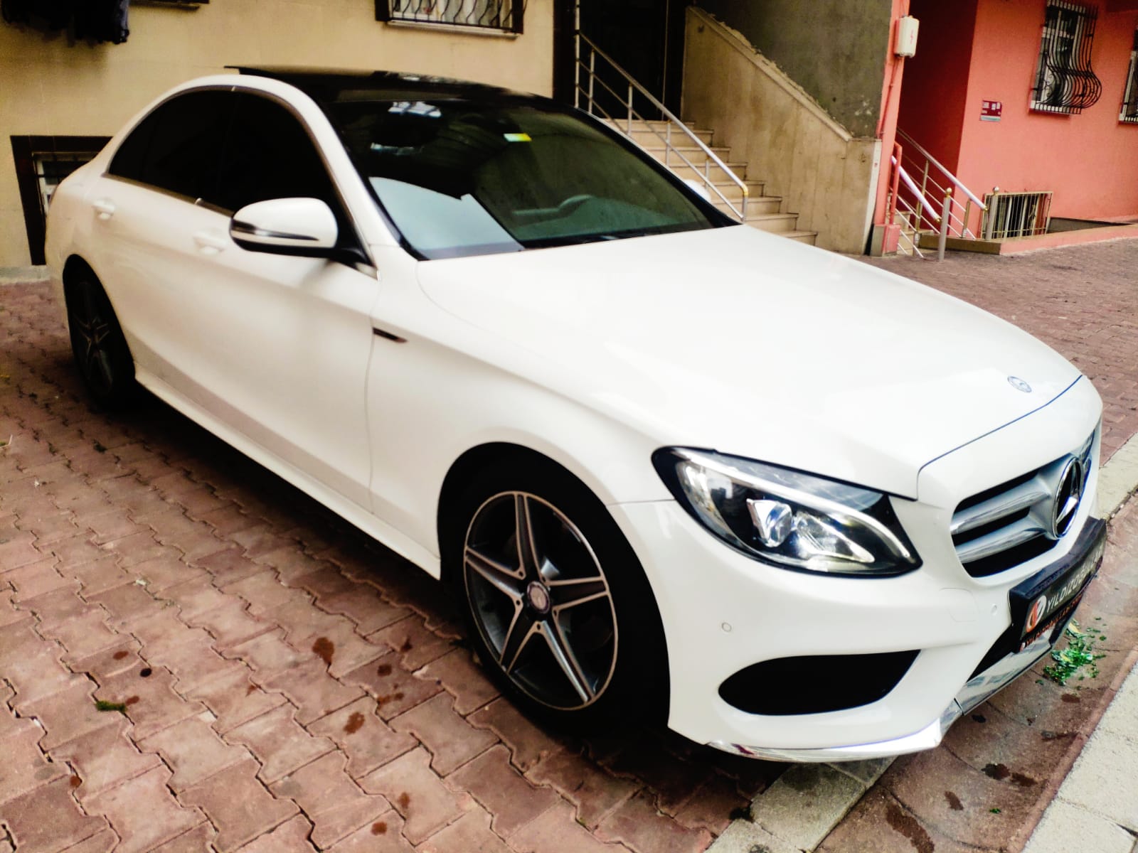 MERCEDES C200 d AMG İMZALI SERİ