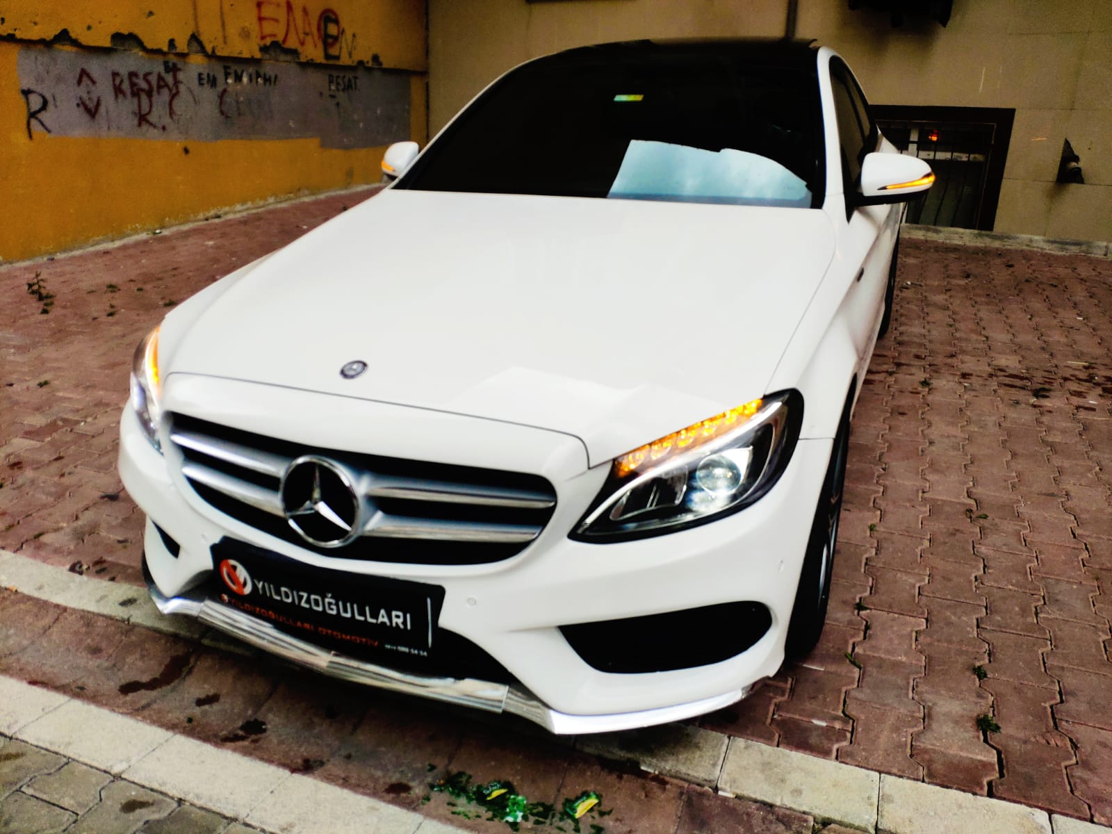 MERCEDES C200 d AMG İMZALI SERİ