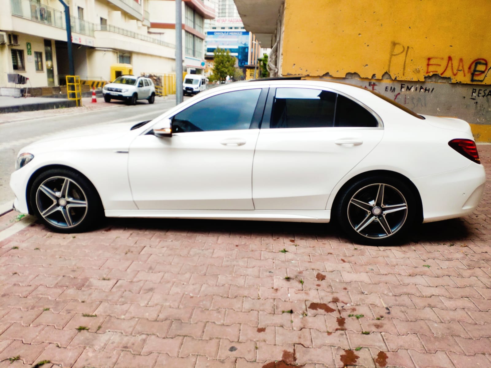 MERCEDES C200 d AMG İMZALI SERİ